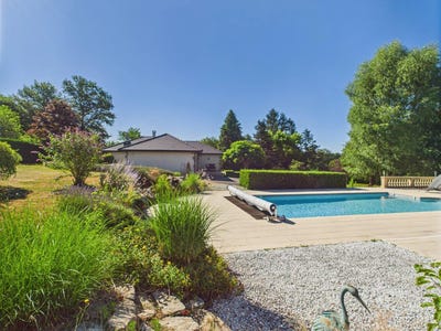 /international/fr/saint-mathieu-limousin-310100413350/