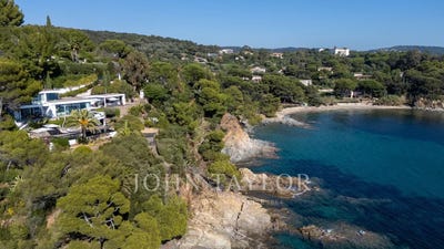 /international/fr/la-croix-valmer-provence-alpes-cote-d-azur-310108562467/