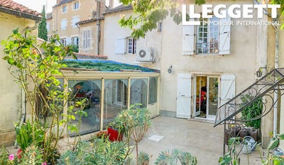 /international/fr/montmorillon-charente-310102034962/