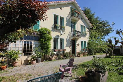 /international/fr/gourdan-polignan-midi-pyrenees-310098871460/
