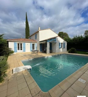 /international/fr/niort-charente-310110358546/