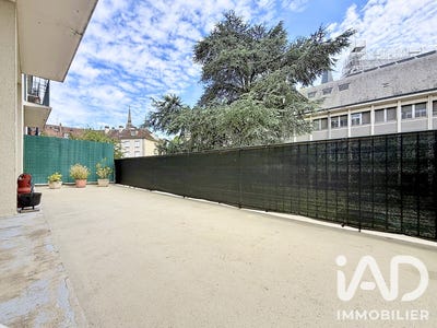 /international/fr/chartres-centre-val-de-loire-310109222814/?lang=th