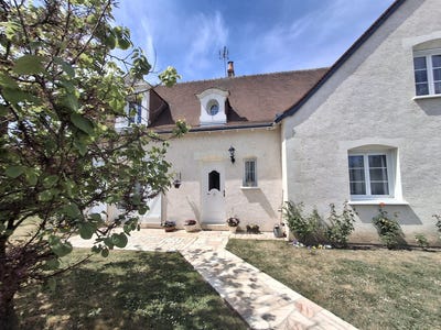 /international/fr/tours-centre-val-de-loire-310108677324/