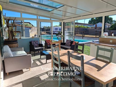 /international/fr/saintes-charente-310101036621/?lang=en