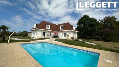 /international/fr/aire-sur-l-adour-aquitaine-310100485664/
