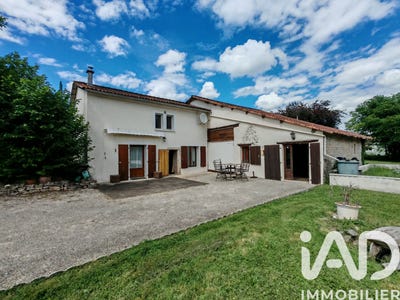 /international/fr/saint-macoux-charente-310107009986/