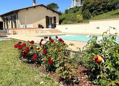 /international/fr/roquecourbe-midi-pyrenees-310108289732/