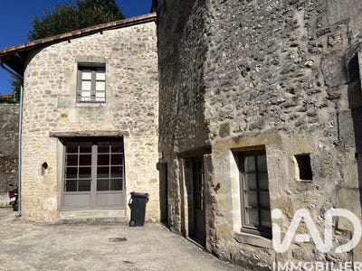 /international/fr/charroux-limousin-310105016350/