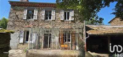 /international/fr/saint-prejet-armandon-auvergne-310100826004/