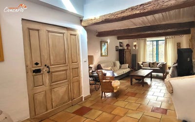 /international/fr/callas-provence-alpes-cote-d-azur-310101045077/