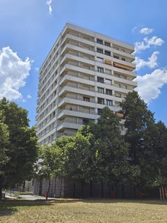 /international/fr/clermont-ferrand-auvergne-310108763145/