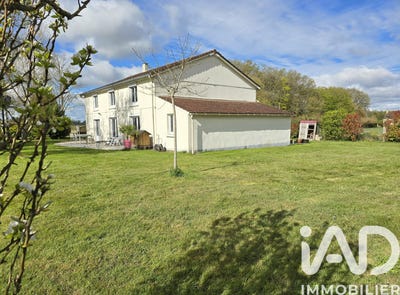 /international/fr/cheverny-centre-val-de-loire-310106858084/