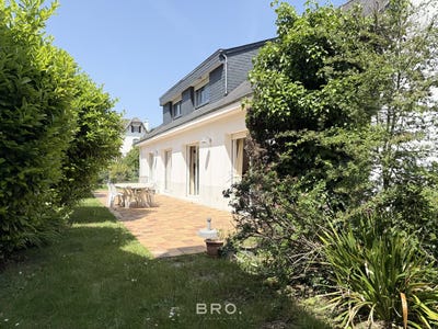 /international/fr/vannes-brittany-310108330371/