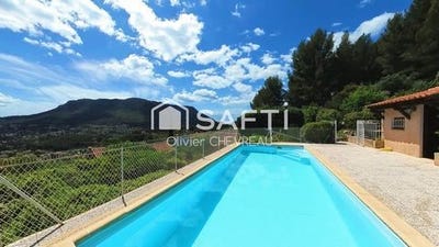 /international/fr/le-revest-les-eaux-provence-alpes-cote-d-azur-310099711210/