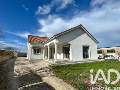 /international/fr/saint-pantaleon-de-larche-limousin-310107410627/