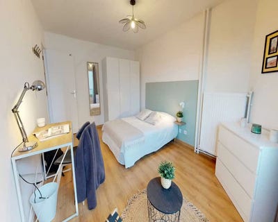 /international/fr/rue-salvador-allende-paris-ile-de-france-310109177205/
