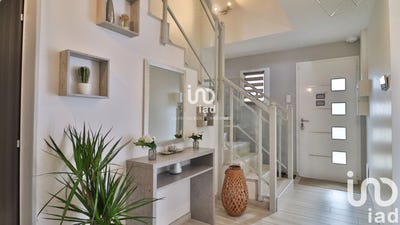 /international/fr/porcheville-ile-de-france-310098415179/
