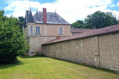 /international/fr/faye-la-vineuse-centre-val-de-loire-120094655649/?lang=zh-tw