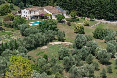 /international/fr/grasse-provence-alpes-cote-d-azur-310101086999/
