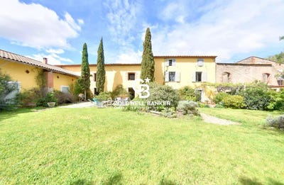 /international/fr/elne-languedoc-roussillon-310100610716/