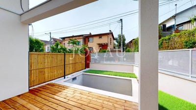 /international/fr/toulouse-midi-pyrenees-310101111012/?lang=id