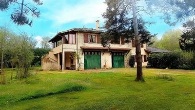 /international/fr/puycalvel-midi-pyrenees-310105761975/