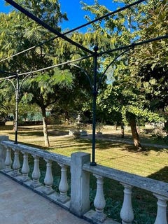 /international/fr/montpeyroux-aquitaine-310106690214/