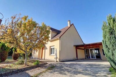 /international/fr/anet-centre-val-de-loire-310108315888/