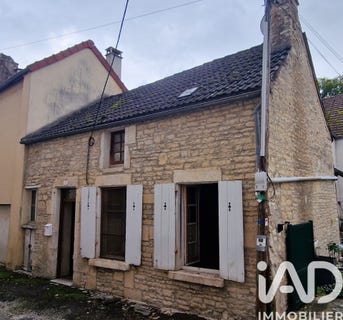 /international/fr/ancy-le-franc-burgundy-310103606397/