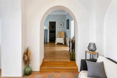 /international/fr/cabrieres-d-aigues-provence-alpes-cote-d-azur-310110400570/