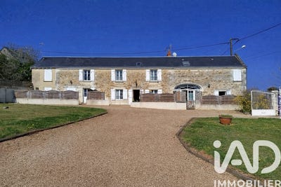 /international/fr/chinon-centre-val-de-loire-310106686980/