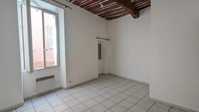 /international/fr/cotignac-provence-alpes-cote-d-azur-310103469720/