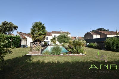 /international/fr/montbron-charente-310109098461/?lang=de