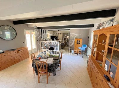 /international/fr/saint-saturnin-les-apt-provence-alpes-cote-d-azur-310100609647/