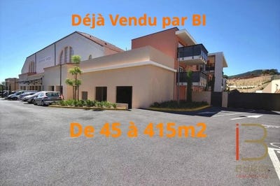 /international/fr/roquebrune-sur-argens-provence-alpes-cote-d-azur-120078413714/