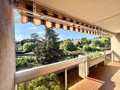 /international/fr/champagne-au-mont-d-or-rhone-310107565120/