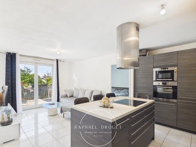 /international/fr/vaulx-en-velin-rhone-310109098108/