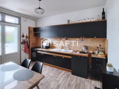 /international/fr/saintes-charente-310104811441/