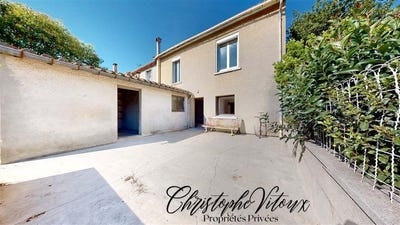 /international/fr/carcassonne-languedoc-roussillon-310109098751/?lang=th