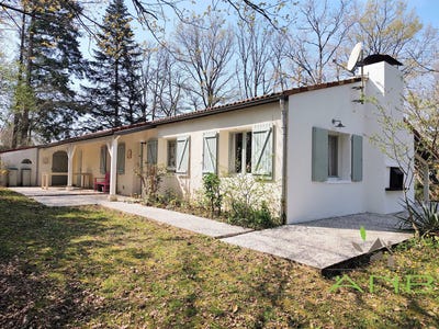 /international/fr/ecuras-charente-310107451385/