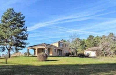 /international/fr/rouffignac-saint-cernin-de-reilhac-aquitaine-310106781674/