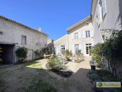 /international/fr/aigre-charente-310120013916/