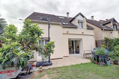 /international/fr/jouy-le-moutier-ile-de-france-310101283910/