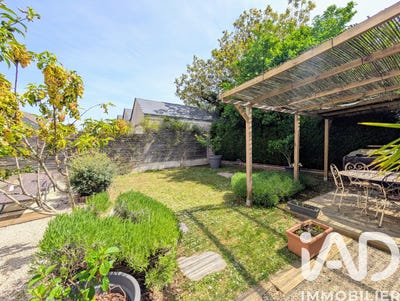 /international/fr/epieds-en-beauce-centre-val-de-loire-310105989952/