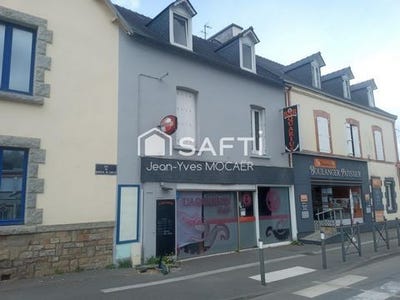 /international/fr/chateauneuf-du-faou-brittany-310101379285/