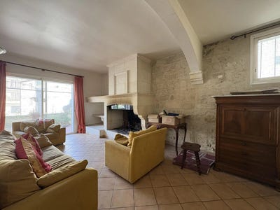 /international/fr/tarascon-provence-alpes-cote-d-azur-120084431585/