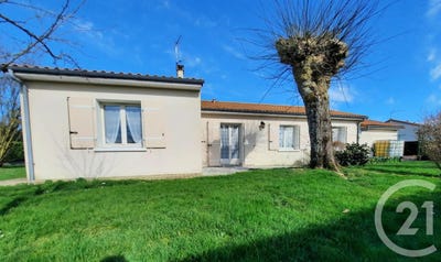 /international/fr/lezay-charente-310108757864/