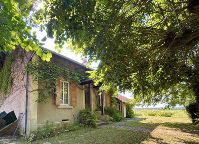 /international/fr/beaune-burgundy-310107979931/