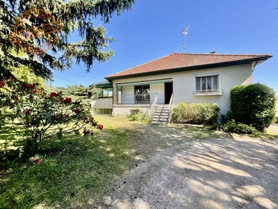 /international/fr/belleville-en-beaujolais-rhone-310099656757/
