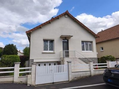 /international/fr/combourg-brittany-310107426312/